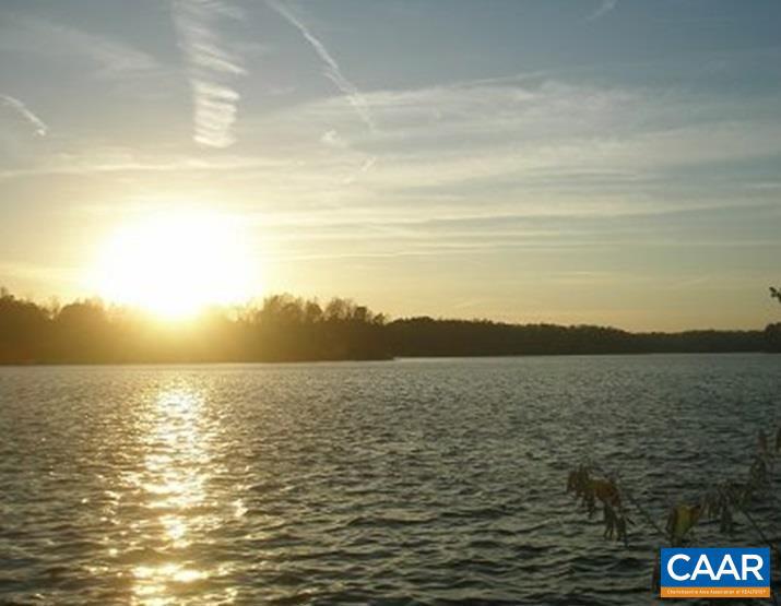 13 CHATHAM LN, PALMYRA, Virginia 22963, 4 Bedrooms Bedrooms, ,2 BathroomsBathrooms,Residential,For sale,13 CHATHAM LN,662771 MLS # 662771 13 CHATHAM LN, PALMYRA, Virginia 22963, 4 Bedrooms Bedrooms, ,2 BathroomsBathrooms,Residential,For sale,13 CHATHAM LN,662771 MLS # 662771