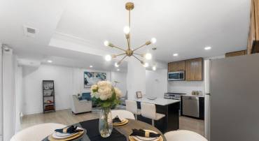 1 CANTERBURY SQ #101, ALEXANDRIA, Virginia 22304, 2 Bedrooms Bedrooms, ,1 BathroomBathrooms,Residential,For sale,1 CANTERBURY SQ #101,VAAX2048460 MLS # VAAX2048460