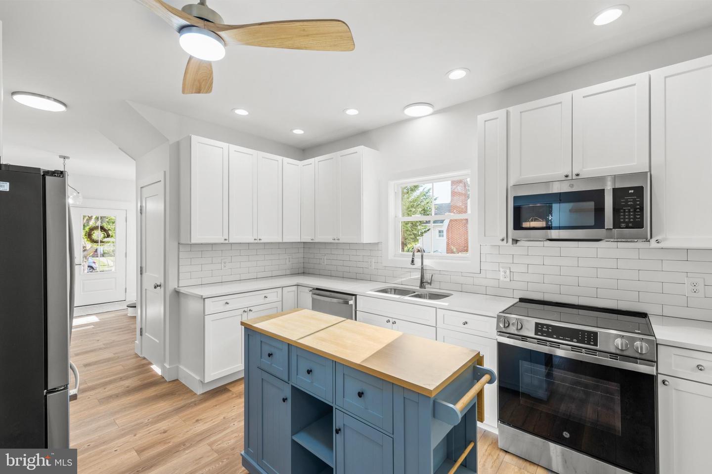 703 NATIONAL AVE, WINCHESTER, Virginia 22601, 3 Bedrooms Bedrooms, 10 Rooms Rooms,2 BathroomsBathrooms,Residential,For sale,703 NATIONAL AVE,VAWI2008918 MLS # VAWI2008918 703 NATIONAL AVE, WINCHESTER, Virginia 22601, 3 Bedrooms Bedrooms, 10 Rooms Rooms,2 BathroomsBathrooms,Residential,For sale,703 NATIONAL AVE,VAWI2008918 MLS # VAWI2008918