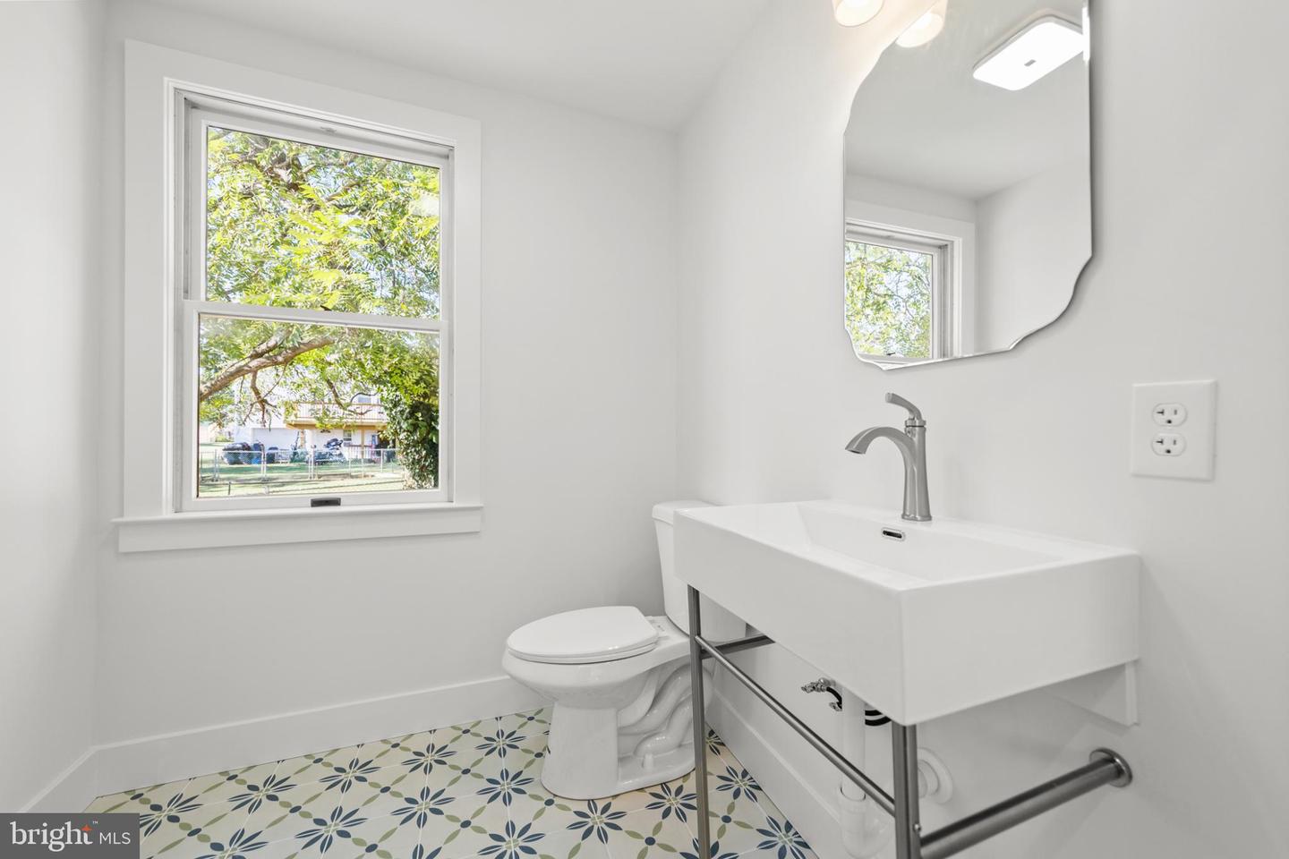 703 NATIONAL AVE, WINCHESTER, Virginia 22601, 3 Bedrooms Bedrooms, 10 Rooms Rooms,2 BathroomsBathrooms,Residential,For sale,703 NATIONAL AVE,VAWI2008918 MLS # VAWI2008918 703 NATIONAL AVE, WINCHESTER, Virginia 22601, 3 Bedrooms Bedrooms, 10 Rooms Rooms,2 BathroomsBathrooms,Residential,For sale,703 NATIONAL AVE,VAWI2008918 MLS # VAWI2008918