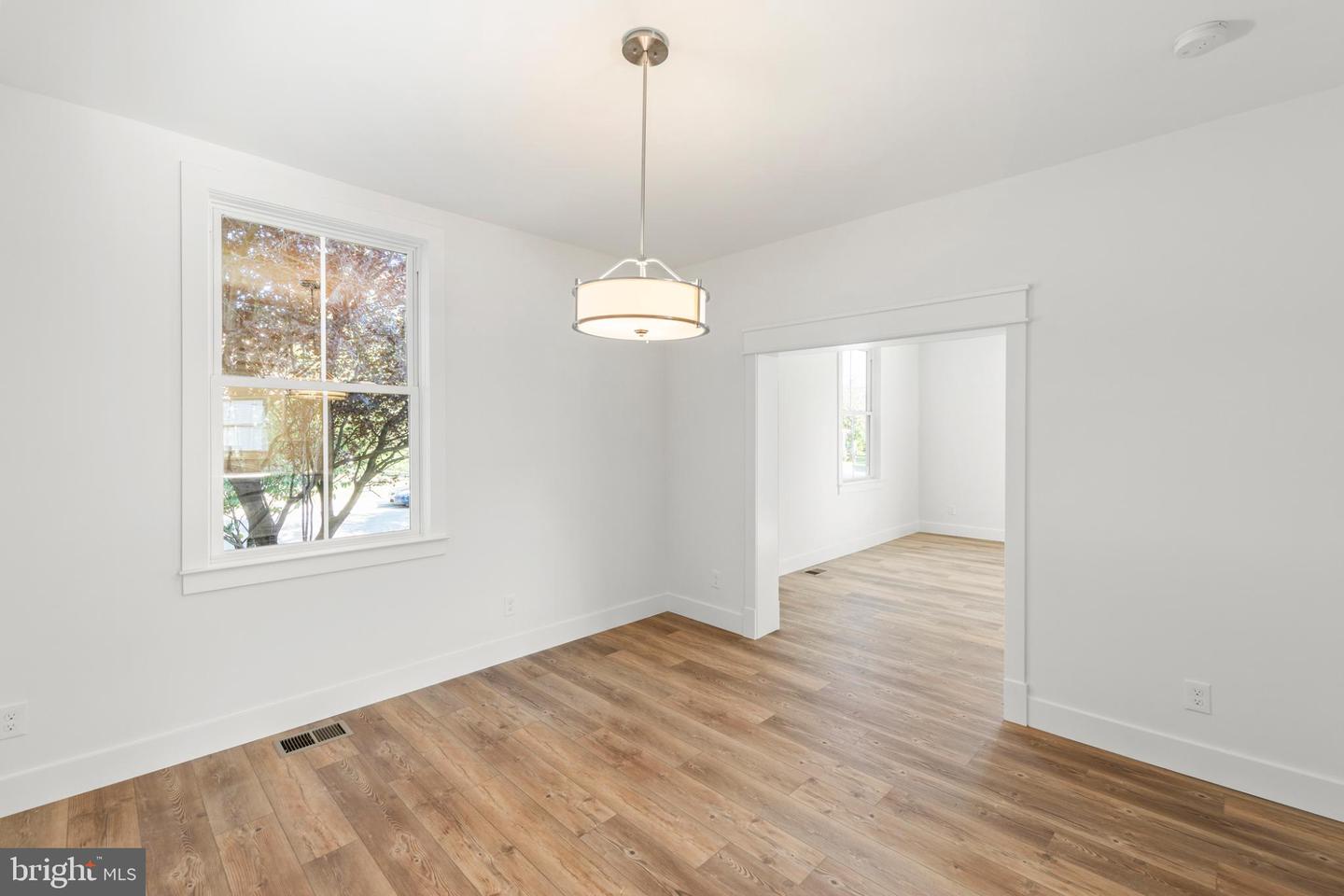 703 NATIONAL AVE, WINCHESTER, Virginia 22601, 3 Bedrooms Bedrooms, 10 Rooms Rooms,2 BathroomsBathrooms,Residential,For sale,703 NATIONAL AVE,VAWI2008918 MLS # VAWI2008918 703 NATIONAL AVE, WINCHESTER, Virginia 22601, 3 Bedrooms Bedrooms, 10 Rooms Rooms,2 BathroomsBathrooms,Residential,For sale,703 NATIONAL AVE,VAWI2008918 MLS # VAWI2008918