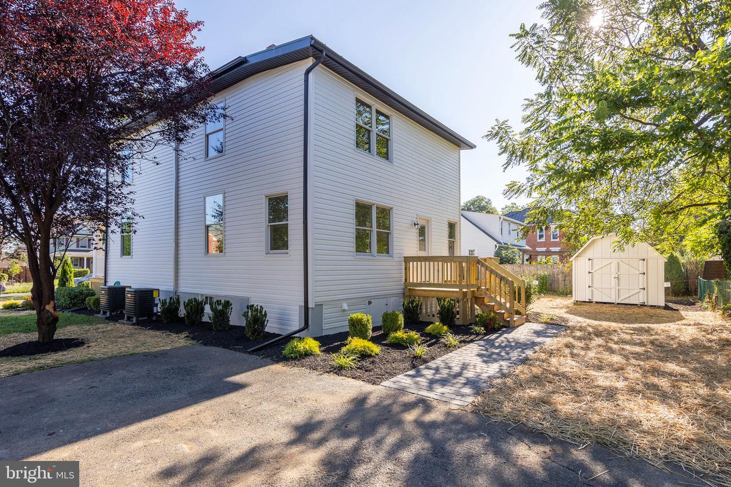 703 NATIONAL AVE, WINCHESTER, Virginia 22601, 3 Bedrooms Bedrooms, 10 Rooms Rooms,2 BathroomsBathrooms,Residential,For sale,703 NATIONAL AVE,VAWI2008918 MLS # VAWI2008918 703 NATIONAL AVE, WINCHESTER, Virginia 22601, 3 Bedrooms Bedrooms, 10 Rooms Rooms,2 BathroomsBathrooms,Residential,For sale,703 NATIONAL AVE,VAWI2008918 MLS # VAWI2008918