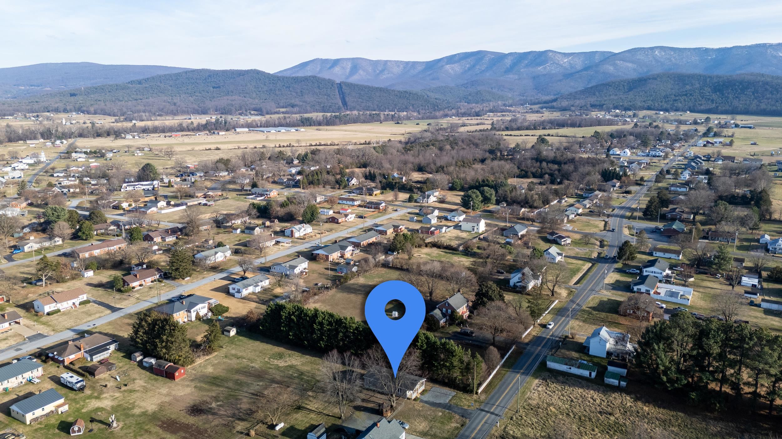 223 FAIRVIEW RD, LURAY, Virginia 22835, 3 Bedrooms Bedrooms, ,2 BathroomsBathrooms,Residential,223 FAIRVIEW RD,670532 MLS # 670532 223 FAIRVIEW RD, LURAY, Virginia 22835, 3 Bedrooms Bedrooms, ,2 BathroomsBathrooms,Residential,223 FAIRVIEW RD,670532 MLS # 670532