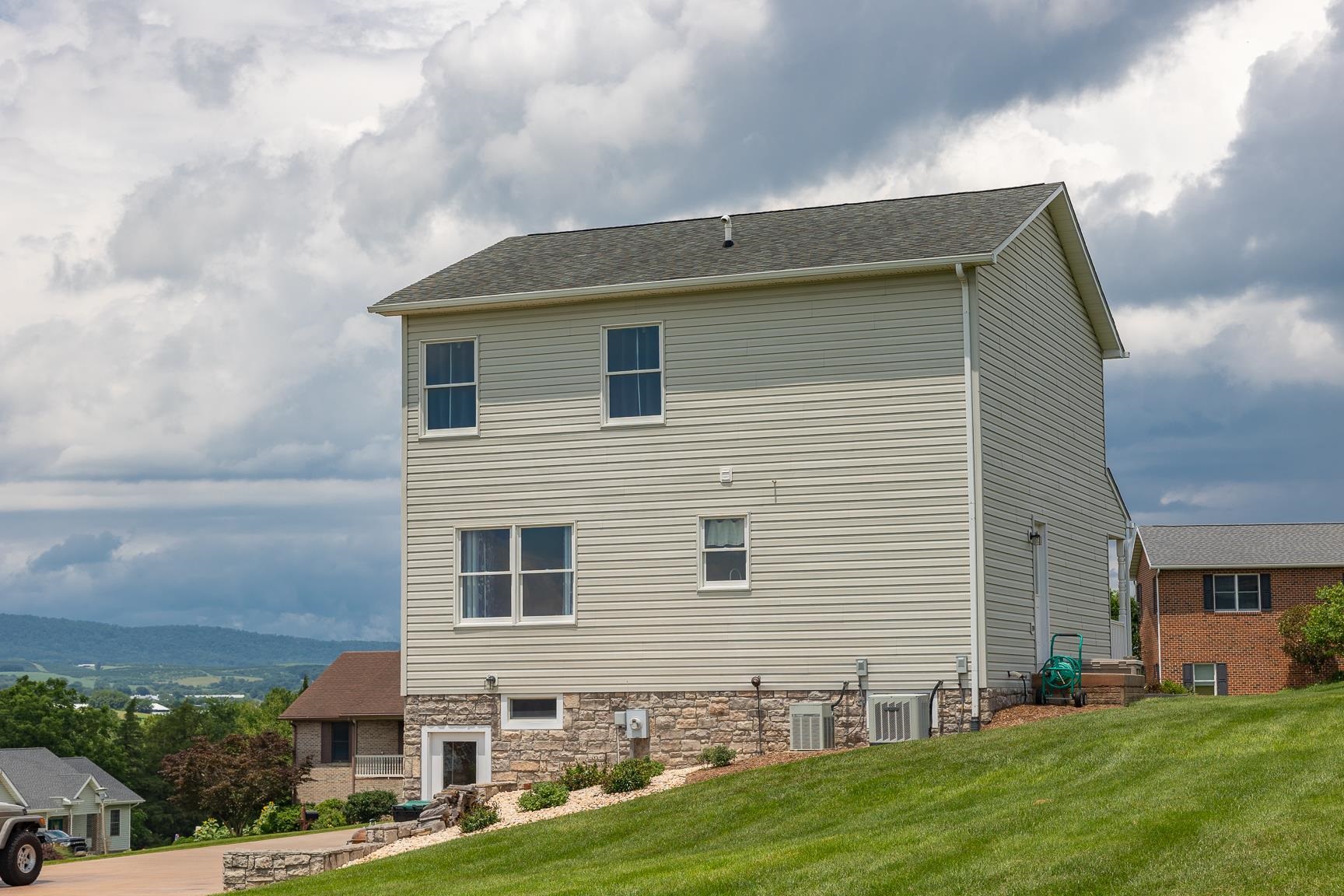 302 MEYERS CT, BROADWAY, Virginia 22815, 3 Bedrooms Bedrooms, ,2 BathroomsBathrooms,Residential,302 MEYERS CT,670538 MLS # 670538 302 MEYERS CT, BROADWAY, Virginia 22815, 3 Bedrooms Bedrooms, ,2 BathroomsBathrooms,Residential,302 MEYERS CT,670538 MLS # 670538