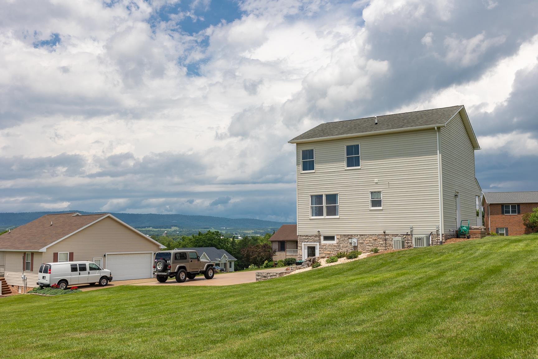 302 MEYERS CT, BROADWAY, Virginia 22815, 3 Bedrooms Bedrooms, ,2 BathroomsBathrooms,Residential,302 MEYERS CT,670538 MLS # 670538 302 MEYERS CT, BROADWAY, Virginia 22815, 3 Bedrooms Bedrooms, ,2 BathroomsBathrooms,Residential,302 MEYERS CT,670538 MLS # 670538