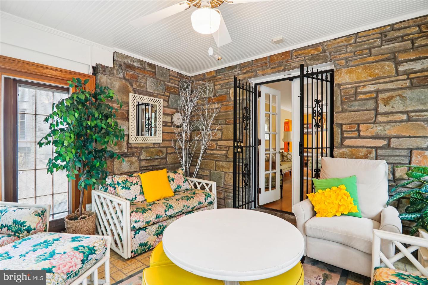 3195 WESTOVER DR SE, WASHINGTON, District Of Columbia 20020, 7 Bedrooms Bedrooms, ,4 BathroomsBathrooms,Residential,For sale,3195 WESTOVER DR SE,DCDC2221194 MLS # DCDC2221194 3195 WESTOVER DR SE, WASHINGTON, District Of Columbia 20020, 7 Bedrooms Bedrooms, ,4 BathroomsBathrooms,Residential,For sale,3195 WESTOVER DR SE,DCDC2221194 MLS # DCDC2221194