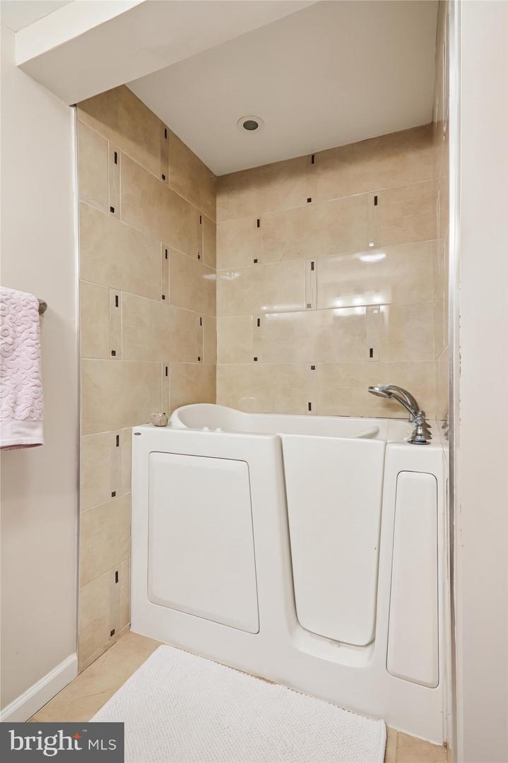 3195 WESTOVER DR SE, WASHINGTON, District Of Columbia 20020, 7 Bedrooms Bedrooms, ,4 BathroomsBathrooms,Residential,For sale,3195 WESTOVER DR SE,DCDC2221194 MLS # DCDC2221194 3195 WESTOVER DR SE, WASHINGTON, District Of Columbia 20020, 7 Bedrooms Bedrooms, ,4 BathroomsBathrooms,Residential,For sale,3195 WESTOVER DR SE,DCDC2221194 MLS # DCDC2221194