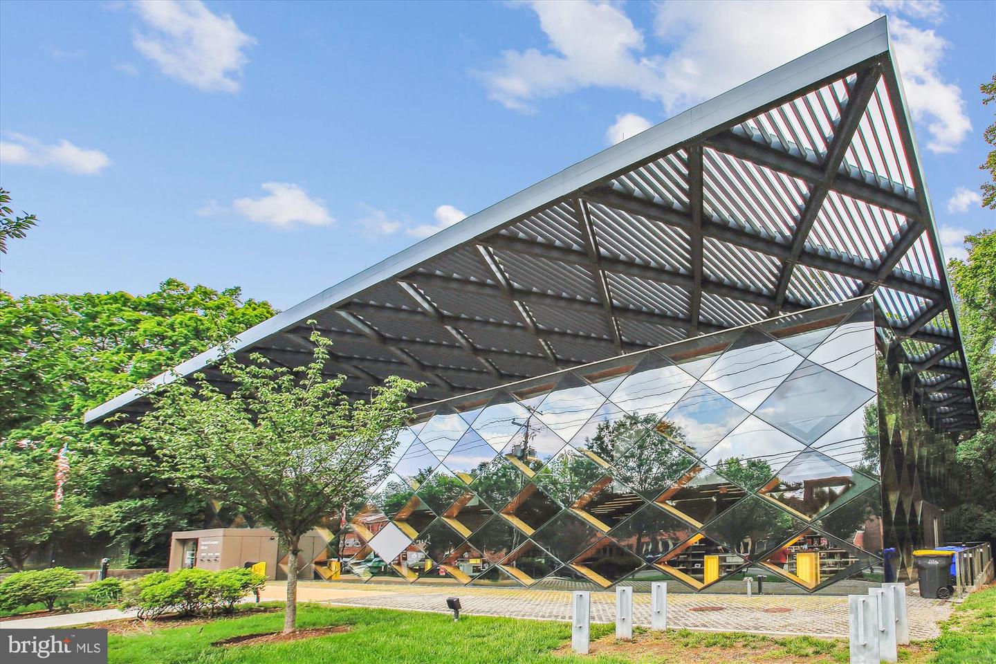 3195 WESTOVER DR SE, WASHINGTON, District Of Columbia 20020, 7 Bedrooms Bedrooms, ,4 BathroomsBathrooms,Residential,For sale,3195 WESTOVER DR SE,DCDC2221194 MLS # DCDC2221194 3195 WESTOVER DR SE, WASHINGTON, District Of Columbia 20020, 7 Bedrooms Bedrooms, ,4 BathroomsBathrooms,Residential,For sale,3195 WESTOVER DR SE,DCDC2221194 MLS # DCDC2221194