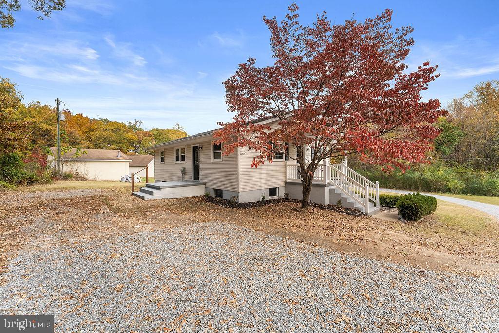 2910 LEE EXTENDED DR, FREDERICKSBURG, Virginia 22408, 3 Bedrooms Bedrooms, ,1 BathroomBathrooms,Residential,For sale,2910 LEE EXTENDED DR,VASP2036692 MLS # VASP2036692 2910 LEE EXTENDED DR, FREDERICKSBURG, Virginia 22408, 3 Bedrooms Bedrooms, ,1 BathroomBathrooms,Residential,For sale,2910 LEE EXTENDED DR,VASP2036692 MLS # VASP2036692