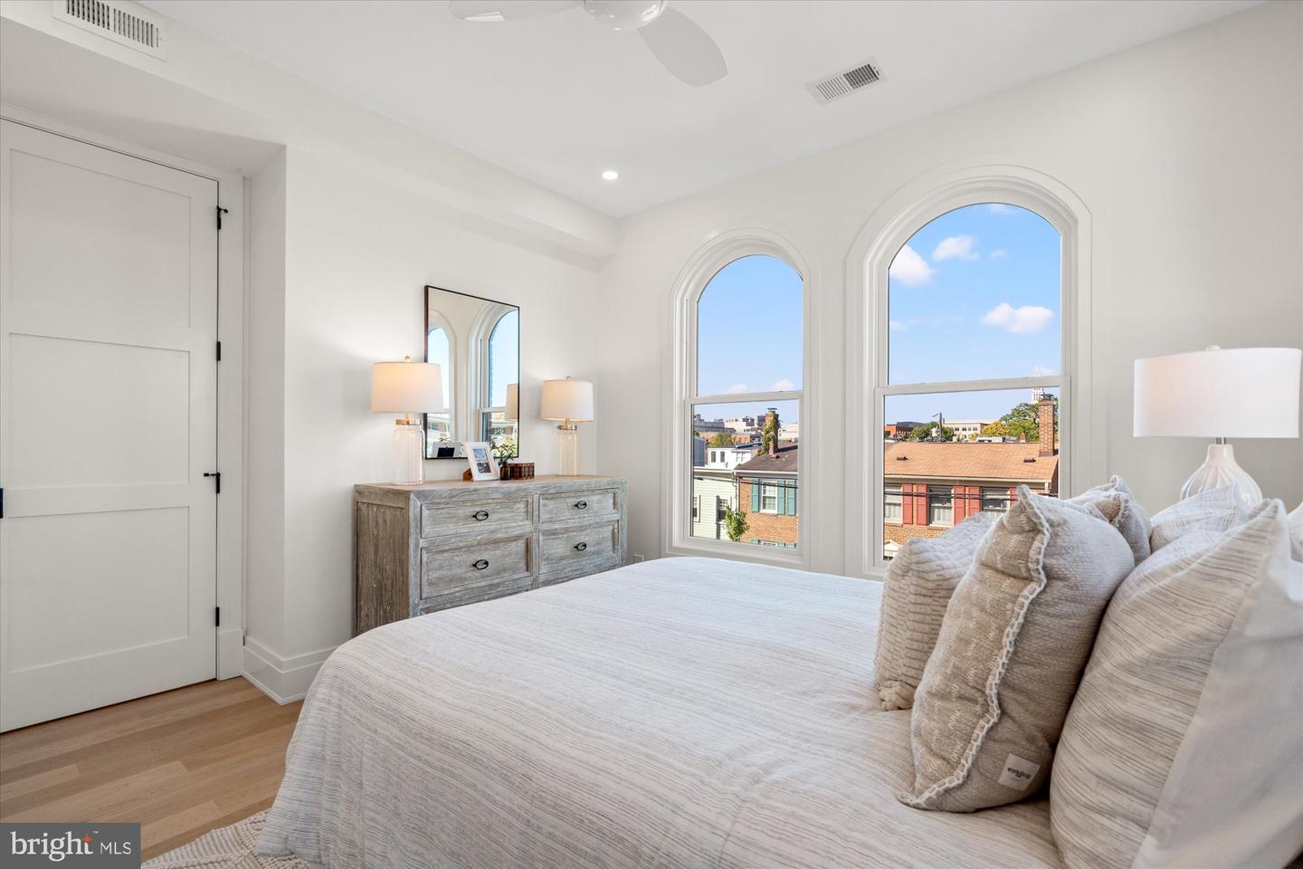 107 N WEST, ALEXANDRIA, Virginia 22314, 4 Bedrooms Bedrooms, ,4 BathroomsBathrooms,Residential,For sale,107 N WEST,VAAX2050976 MLS # VAAX2050976 107 N WEST, ALEXANDRIA, Virginia 22314, 4 Bedrooms Bedrooms, ,4 BathroomsBathrooms,Residential,For sale,107 N WEST,VAAX2050976 MLS # VAAX2050976