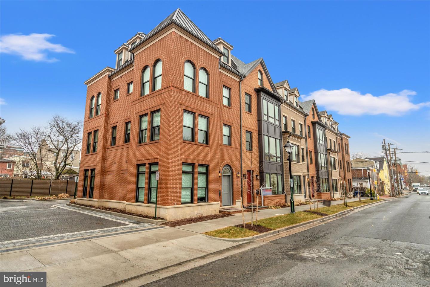 107 N WEST, ALEXANDRIA, Virginia 22314, 4 Bedrooms Bedrooms, ,4 BathroomsBathrooms,Residential,For sale,107 N WEST,VAAX2050976 MLS # VAAX2050976 107 N WEST, ALEXANDRIA, Virginia 22314, 4 Bedrooms Bedrooms, ,4 BathroomsBathrooms,Residential,For sale,107 N WEST,VAAX2050976 MLS # VAAX2050976