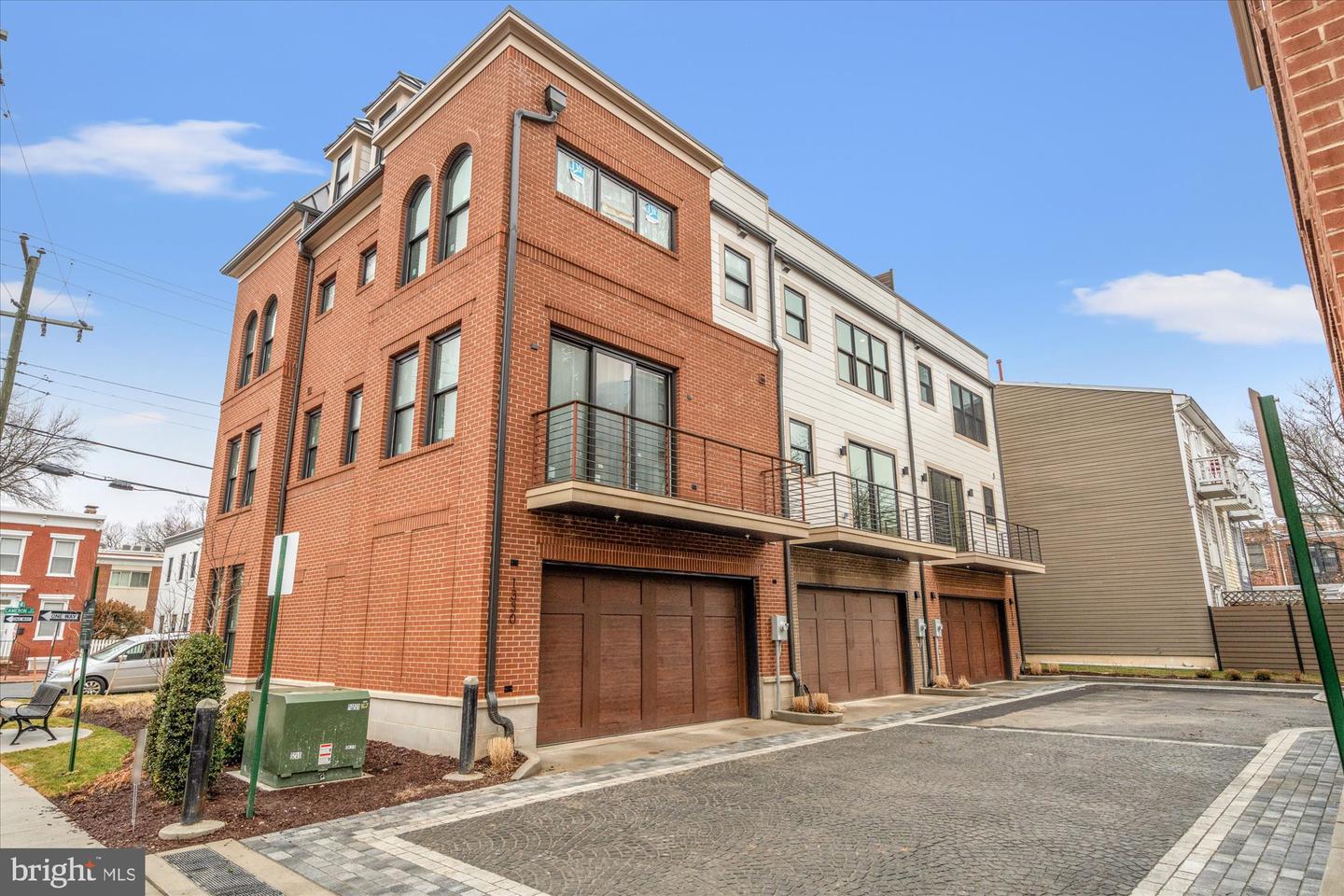 107 N WEST, ALEXANDRIA, Virginia 22314, 4 Bedrooms Bedrooms, ,4 BathroomsBathrooms,Residential,For sale,107 N WEST,VAAX2050976 MLS # VAAX2050976 107 N WEST, ALEXANDRIA, Virginia 22314, 4 Bedrooms Bedrooms, ,4 BathroomsBathrooms,Residential,For sale,107 N WEST,VAAX2050976 MLS # VAAX2050976