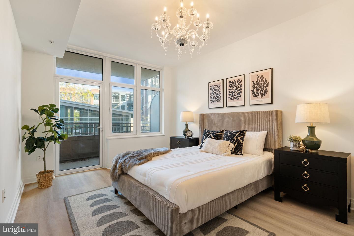 8220 CRESTWOOD HEIGHTS DR #315, MCLEAN, Virginia 22102, 2 Bedrooms Bedrooms, ,2 BathroomsBathrooms,Residential,For sale,8220 CRESTWOOD HEIGHTS DR #315,VAFX2275412 MLS # VAFX2275412 8220 CRESTWOOD HEIGHTS DR #315, MCLEAN, Virginia 22102, 2 Bedrooms Bedrooms, ,2 BathroomsBathrooms,Residential,For sale,8220 CRESTWOOD HEIGHTS DR #315,VAFX2275412 MLS # VAFX2275412