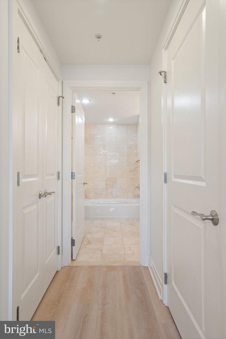 8220 CRESTWOOD HEIGHTS DR #315, MCLEAN, Virginia 22102, 2 Bedrooms Bedrooms, ,2 BathroomsBathrooms,Residential,For sale,8220 CRESTWOOD HEIGHTS DR #315,VAFX2275412 MLS # VAFX2275412 8220 CRESTWOOD HEIGHTS DR #315, MCLEAN, Virginia 22102, 2 Bedrooms Bedrooms, ,2 BathroomsBathrooms,Residential,For sale,8220 CRESTWOOD HEIGHTS DR #315,VAFX2275412 MLS # VAFX2275412