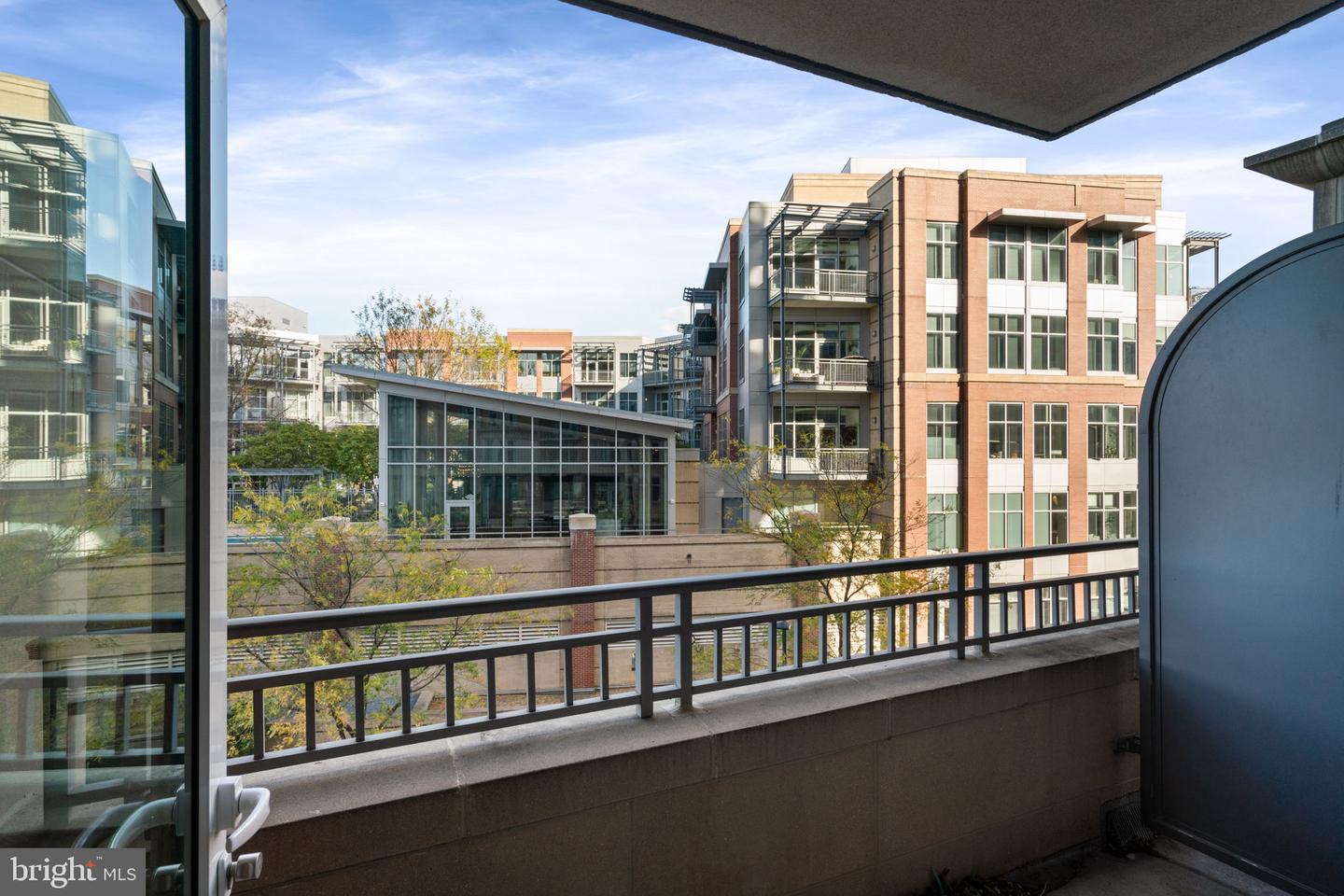 8220 CRESTWOOD HEIGHTS DR #315, MCLEAN, Virginia 22102, 2 Bedrooms Bedrooms, ,2 BathroomsBathrooms,Residential,For sale,8220 CRESTWOOD HEIGHTS DR #315,VAFX2275412 MLS # VAFX2275412 8220 CRESTWOOD HEIGHTS DR #315, MCLEAN, Virginia 22102, 2 Bedrooms Bedrooms, ,2 BathroomsBathrooms,Residential,For sale,8220 CRESTWOOD HEIGHTS DR #315,VAFX2275412 MLS # VAFX2275412