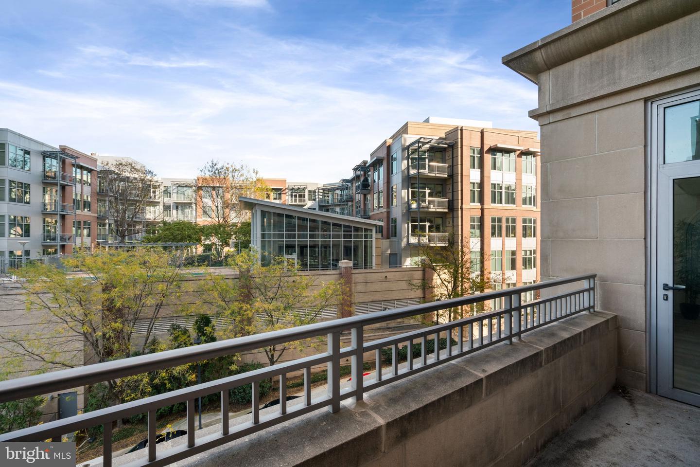 8220 CRESTWOOD HEIGHTS DR #315, MCLEAN, Virginia 22102, 2 Bedrooms Bedrooms, ,2 BathroomsBathrooms,Residential,For sale,8220 CRESTWOOD HEIGHTS DR #315,VAFX2275412 MLS # VAFX2275412 8220 CRESTWOOD HEIGHTS DR #315, MCLEAN, Virginia 22102, 2 Bedrooms Bedrooms, ,2 BathroomsBathrooms,Residential,For sale,8220 CRESTWOOD HEIGHTS DR #315,VAFX2275412 MLS # VAFX2275412