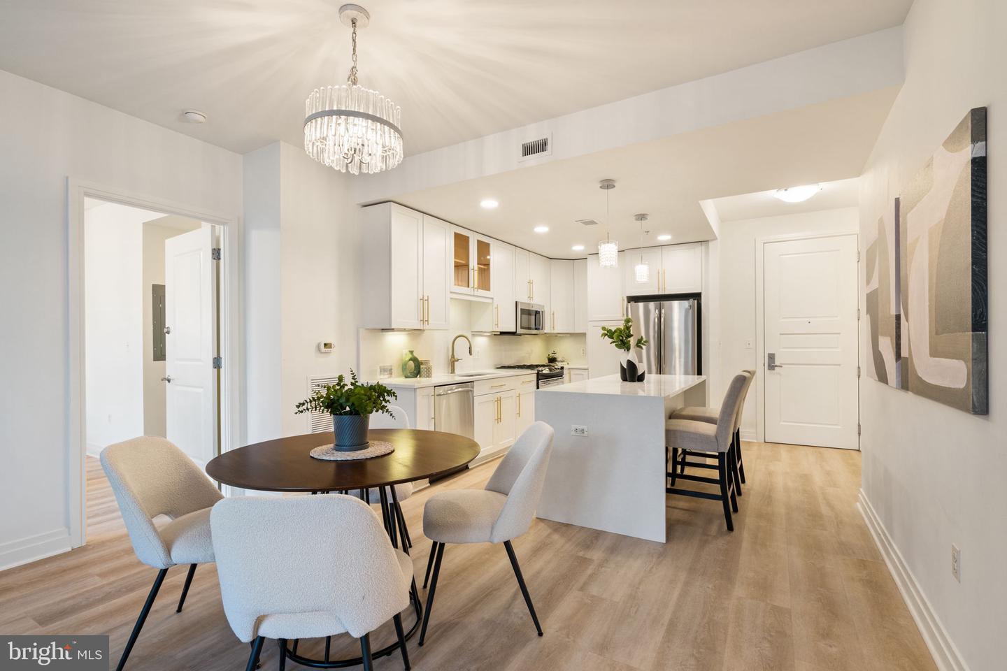 8220 CRESTWOOD HEIGHTS DR #315, MCLEAN, Virginia 22102, 2 Bedrooms Bedrooms, ,2 BathroomsBathrooms,Residential,For sale,8220 CRESTWOOD HEIGHTS DR #315,VAFX2275412 MLS # VAFX2275412 8220 CRESTWOOD HEIGHTS DR #315, MCLEAN, Virginia 22102, 2 Bedrooms Bedrooms, ,2 BathroomsBathrooms,Residential,For sale,8220 CRESTWOOD HEIGHTS DR #315,VAFX2275412 MLS # VAFX2275412