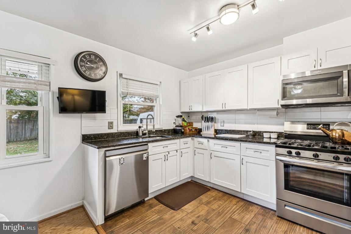 7309 PIPER CT, ALEXANDRIA, Virginia 22306, 3 Bedrooms Bedrooms, 9 Rooms Rooms,1 BathroomBathrooms,Residential,For sale,7309 PIPER CT,VAFX2275666 MLS # VAFX2275666 7309 PIPER CT, ALEXANDRIA, Virginia 22306, 3 Bedrooms Bedrooms, 9 Rooms Rooms,1 BathroomBathrooms,Residential,For sale,7309 PIPER CT,VAFX2275666 MLS # VAFX2275666