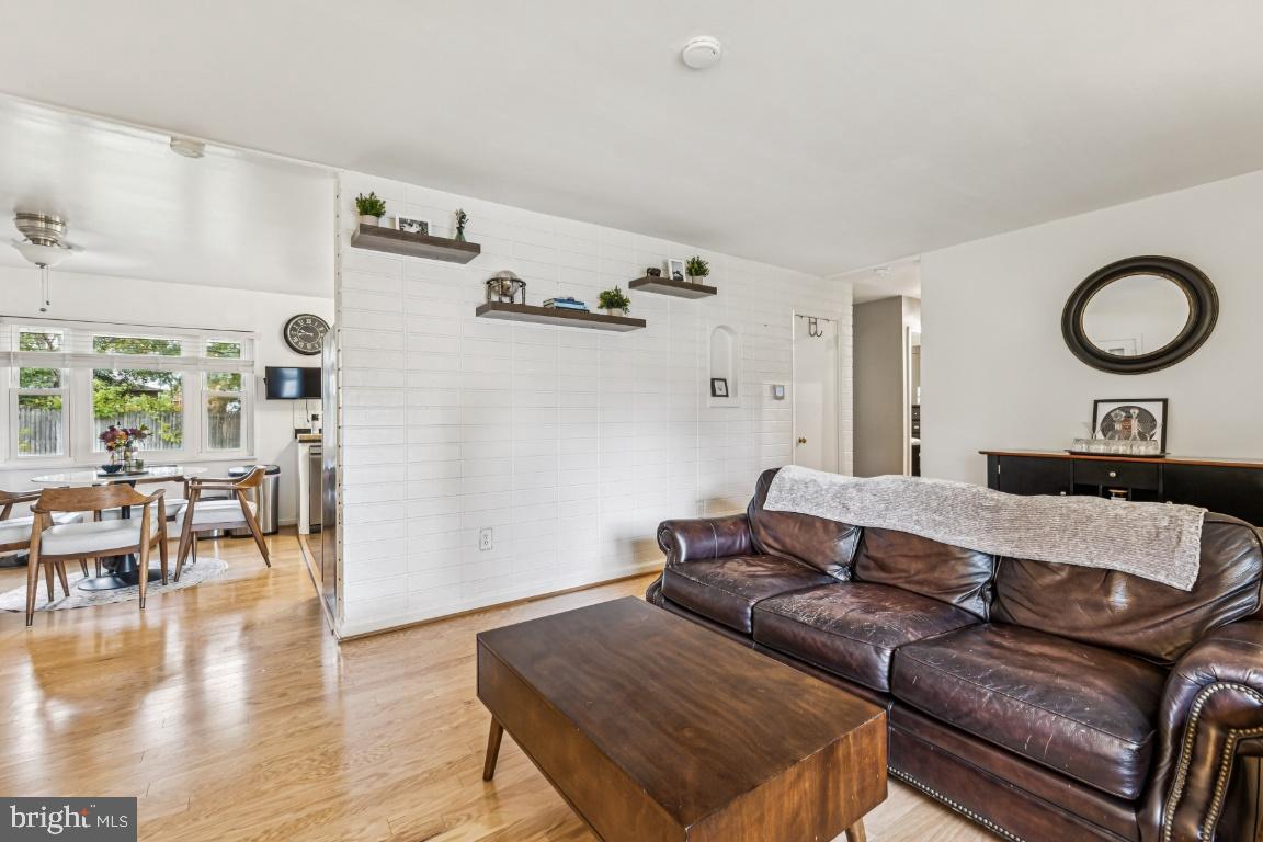 7309 PIPER CT, ALEXANDRIA, Virginia 22306, 3 Bedrooms Bedrooms, 9 Rooms Rooms,1 BathroomBathrooms,Residential,For sale,7309 PIPER CT,VAFX2275666 MLS # VAFX2275666 7309 PIPER CT, ALEXANDRIA, Virginia 22306, 3 Bedrooms Bedrooms, 9 Rooms Rooms,1 BathroomBathrooms,Residential,For sale,7309 PIPER CT,VAFX2275666 MLS # VAFX2275666