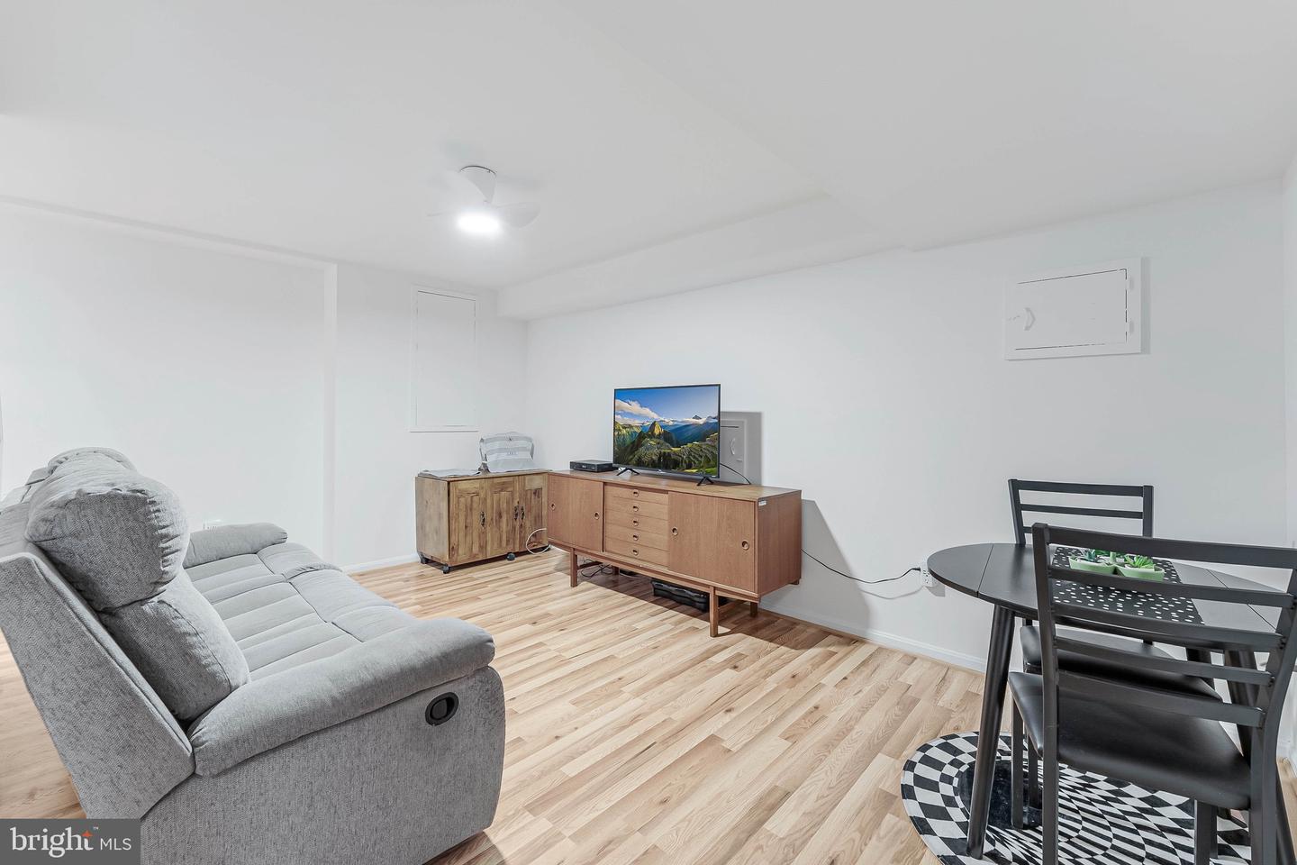 1508 HIDDENBROOK DR, HERNDON, Virginia 20170, 4 Bedrooms Bedrooms, ,4 BathroomsBathrooms,Residential,For sale,1508 HIDDENBROOK DR,VAFX2275752 MLS # VAFX2275752 1508 HIDDENBROOK DR, HERNDON, Virginia 20170, 4 Bedrooms Bedrooms, ,4 BathroomsBathrooms,Residential,For sale,1508 HIDDENBROOK DR,VAFX2275752 MLS # VAFX2275752