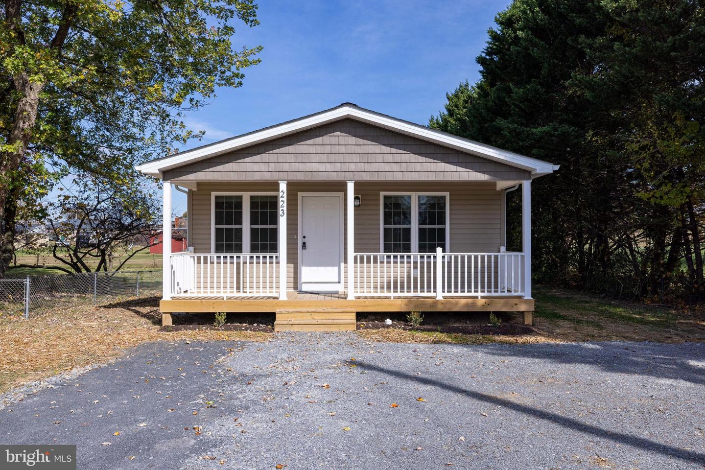 223 FAIRVIEW RD, LURAY, Virginia 22835, 3 Bedrooms Bedrooms, ,2 BathroomsBathrooms,Residential,For sale,223 FAIRVIEW RD,VAPA2005532 MLS # VAPA2005532 223 FAIRVIEW RD, LURAY, Virginia 22835, 3 Bedrooms Bedrooms, ,2 BathroomsBathrooms,Residential,For sale,223 FAIRVIEW RD,VAPA2005532 MLS # VAPA2005532