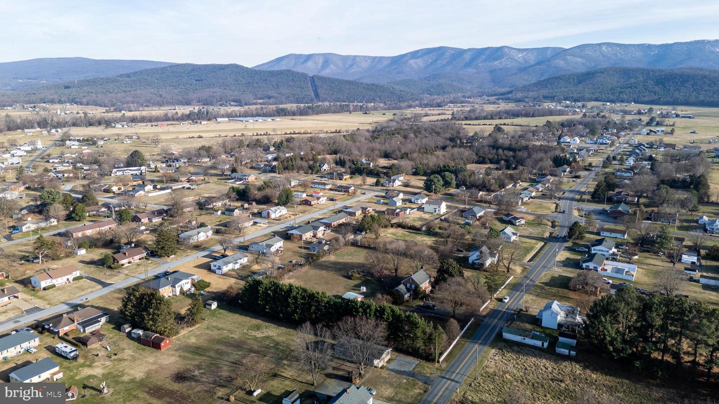 223 FAIRVIEW RD, LURAY, Virginia 22835, 3 Bedrooms Bedrooms, ,2 BathroomsBathrooms,Residential,For sale,223 FAIRVIEW RD,VAPA2005532 MLS # VAPA2005532