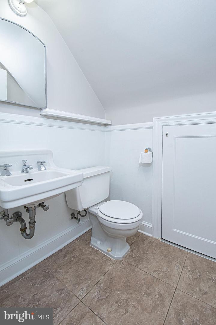 409 DUNCAN AVE, FRONT ROYAL, Virginia 22630, 4 Bedrooms Bedrooms, ,1 BathroomBathrooms,Residential,For sale,409 DUNCAN AVE,VAWR2012624 MLS # VAWR2012624 409 DUNCAN AVE, FRONT ROYAL, Virginia 22630, 4 Bedrooms Bedrooms, ,1 BathroomBathrooms,Residential,For sale,409 DUNCAN AVE,VAWR2012624 MLS # VAWR2012624