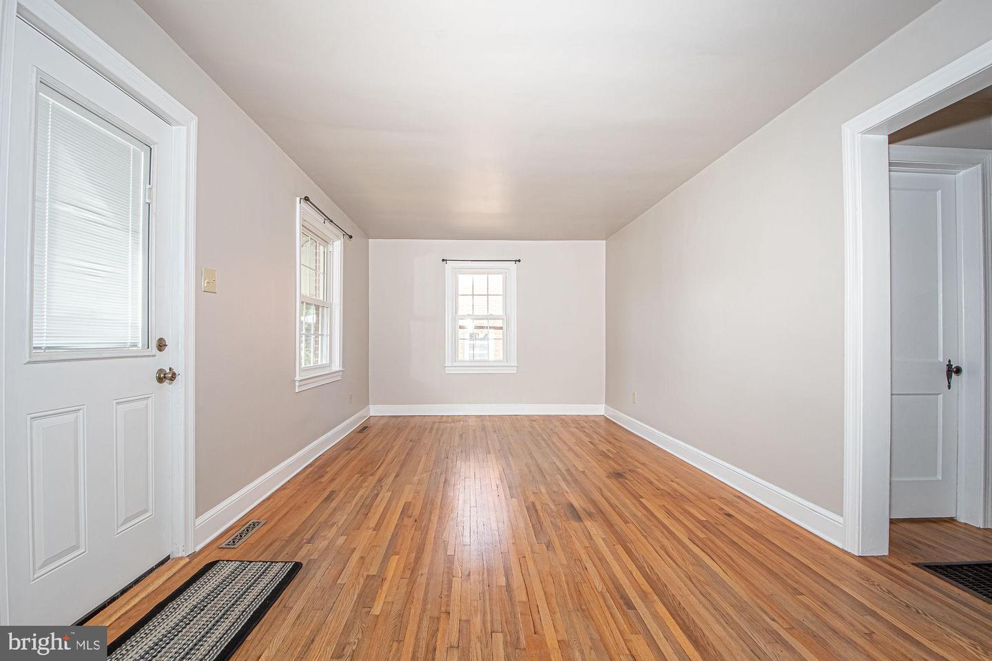 409 DUNCAN AVE, FRONT ROYAL, Virginia 22630, 4 Bedrooms Bedrooms, ,1 BathroomBathrooms,Residential,For sale,409 DUNCAN AVE,VAWR2012624 MLS # VAWR2012624 409 DUNCAN AVE, FRONT ROYAL, Virginia 22630, 4 Bedrooms Bedrooms, ,1 BathroomBathrooms,Residential,For sale,409 DUNCAN AVE,VAWR2012624 MLS # VAWR2012624