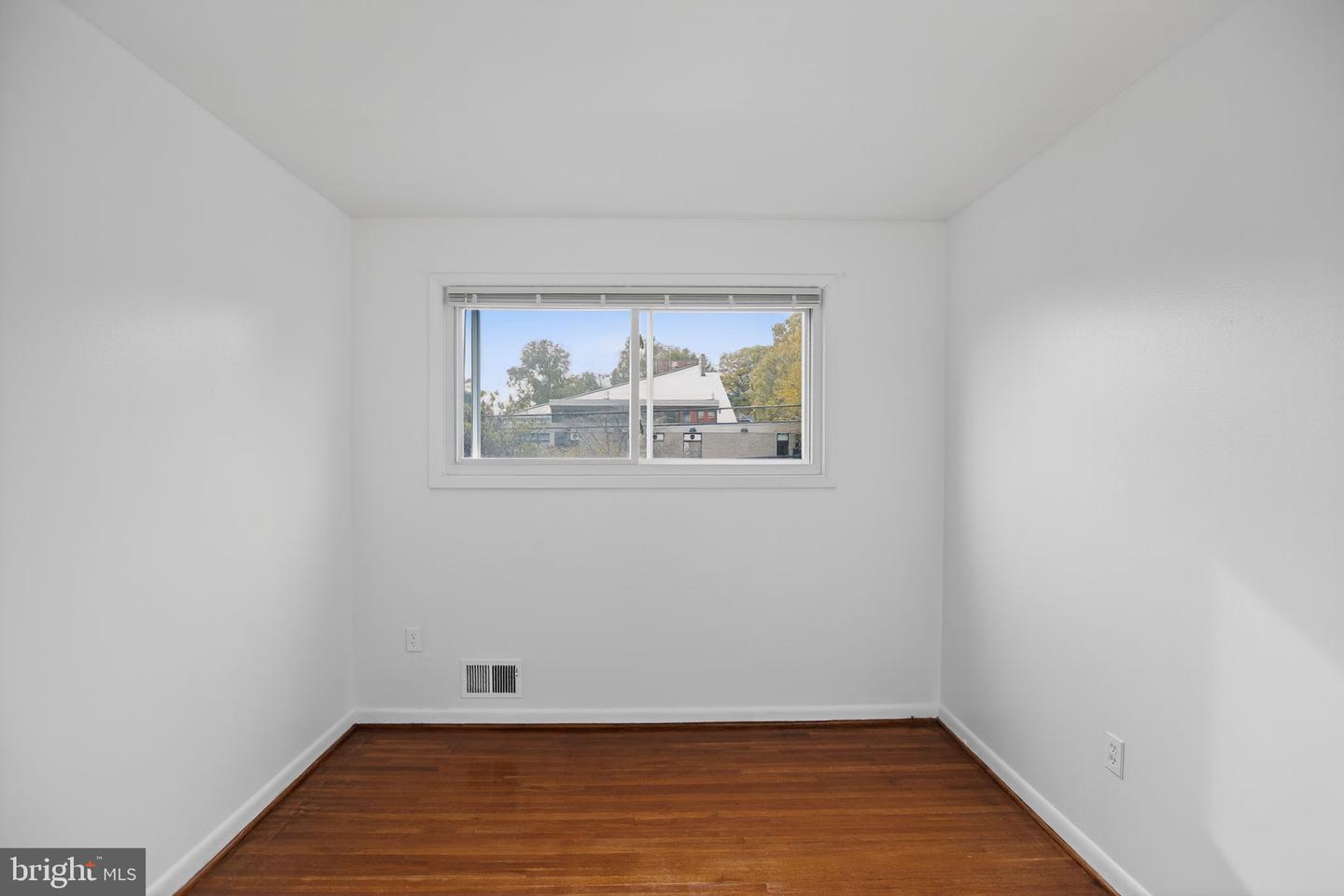 1432 41ST ST SE, WASHINGTON, District Of Columbia 20020, 3 Bedrooms Bedrooms, ,1 BathroomBathrooms,Residential,For sale,1432 41ST ST SE,DCDC2229078 MLS # DCDC2229078 1432 41ST ST SE, WASHINGTON, District Of Columbia 20020, 3 Bedrooms Bedrooms, ,1 BathroomBathrooms,Residential,For sale,1432 41ST ST SE,DCDC2229078 MLS # DCDC2229078