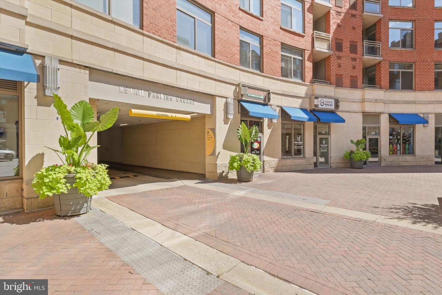 3600 S GLEBE RD #414W, ARLINGTON, Virginia 22202, 1 Bedroom Bedrooms, ,1 BathroomBathrooms,Residential,For sale,3600 S GLEBE RD #414W,VAAR2065412 MLS # VAAR2065412 3600 S GLEBE RD #414W, ARLINGTON, Virginia 22202, 1 Bedroom Bedrooms, ,1 BathroomBathrooms,Residential,For sale,3600 S GLEBE RD #414W,VAAR2065412 MLS # VAAR2065412