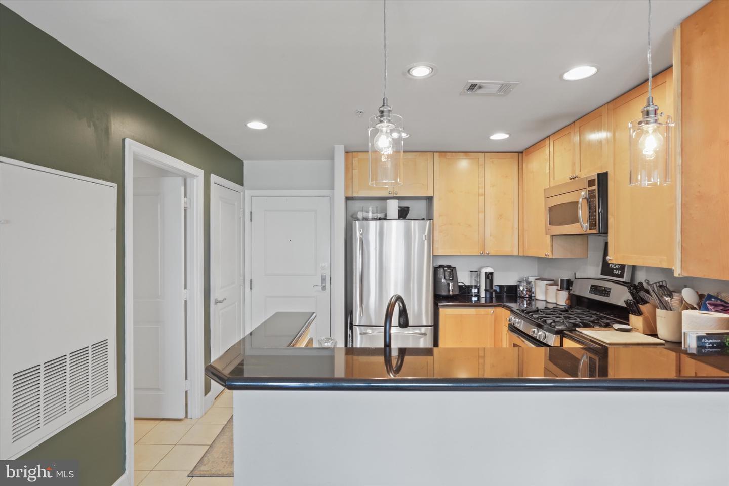 3600 S GLEBE RD #414W, ARLINGTON, Virginia 22202, 1 Bedroom Bedrooms, ,1 BathroomBathrooms,Residential,For sale,3600 S GLEBE RD #414W,VAAR2065412 MLS # VAAR2065412 3600 S GLEBE RD #414W, ARLINGTON, Virginia 22202, 1 Bedroom Bedrooms, ,1 BathroomBathrooms,Residential,For sale,3600 S GLEBE RD #414W,VAAR2065412 MLS # VAAR2065412