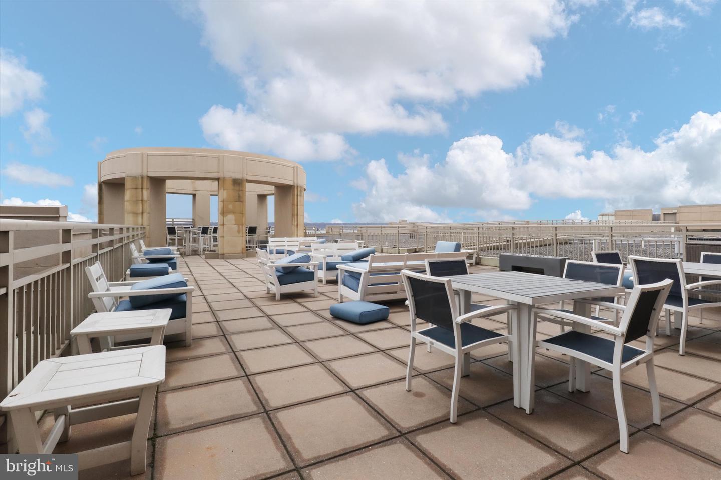 3600 S GLEBE RD #414W, ARLINGTON, Virginia 22202, 1 Bedroom Bedrooms, ,1 BathroomBathrooms,Residential,For sale,3600 S GLEBE RD #414W,VAAR2065412 MLS # VAAR2065412 3600 S GLEBE RD #414W, ARLINGTON, Virginia 22202, 1 Bedroom Bedrooms, ,1 BathroomBathrooms,Residential,For sale,3600 S GLEBE RD #414W,VAAR2065412 MLS # VAAR2065412