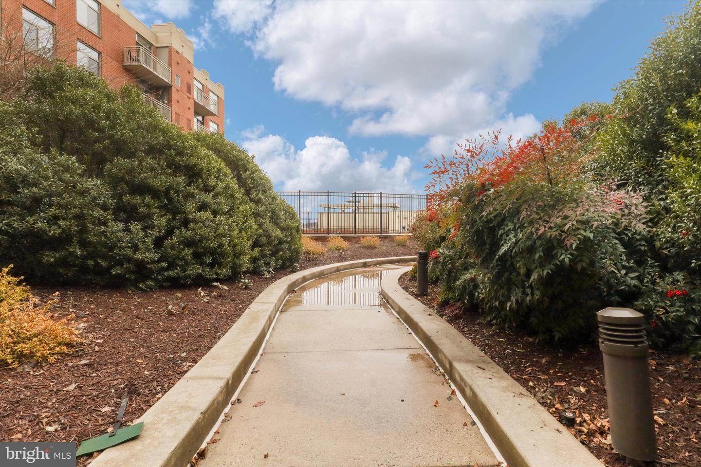 3600 S GLEBE RD #414W, ARLINGTON, Virginia 22202, 1 Bedroom Bedrooms, ,1 BathroomBathrooms,Residential,For sale,3600 S GLEBE RD #414W,VAAR2065412 MLS # VAAR2065412 3600 S GLEBE RD #414W, ARLINGTON, Virginia 22202, 1 Bedroom Bedrooms, ,1 BathroomBathrooms,Residential,For sale,3600 S GLEBE RD #414W,VAAR2065412 MLS # VAAR2065412