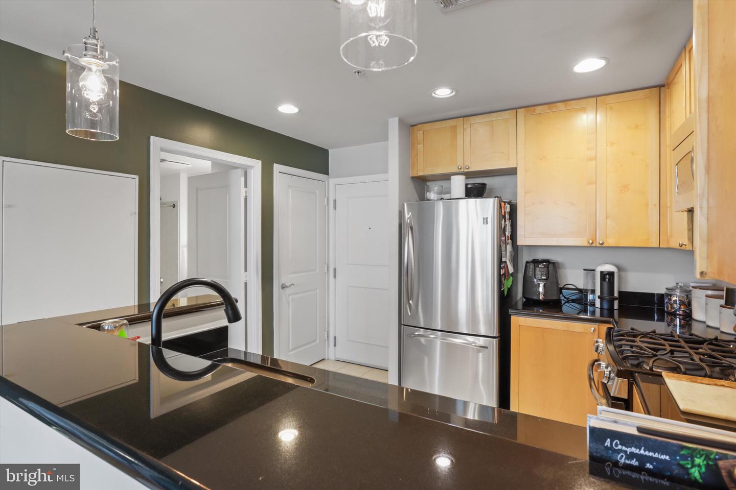 3600 S GLEBE RD #414W, ARLINGTON, Virginia 22202, 1 Bedroom Bedrooms, ,1 BathroomBathrooms,Residential,For sale,3600 S GLEBE RD #414W,VAAR2065412 MLS # VAAR2065412 3600 S GLEBE RD #414W, ARLINGTON, Virginia 22202, 1 Bedroom Bedrooms, ,1 BathroomBathrooms,Residential,For sale,3600 S GLEBE RD #414W,VAAR2065412 MLS # VAAR2065412