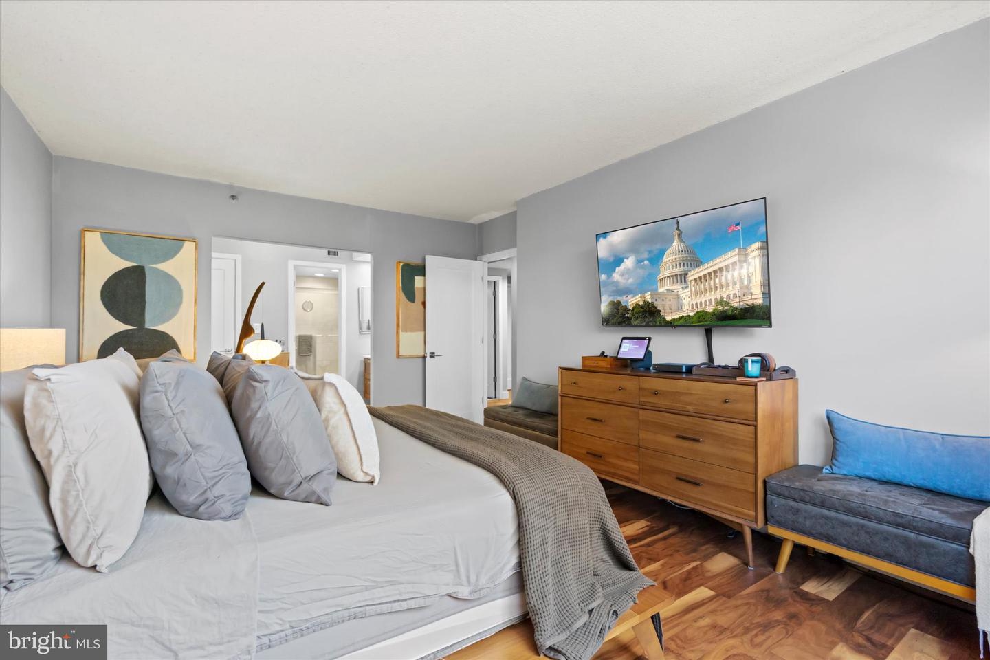 5501 SEMINARY RD #114S, FALLS CHURCH, Virginia 22041, 2 Bedrooms Bedrooms, ,1 BathroomBathrooms,Residential,For sale,5501 SEMINARY RD #114S,VAFX2276420 MLS # VAFX2276420 5501 SEMINARY RD #114S, FALLS CHURCH, Virginia 22041, 2 Bedrooms Bedrooms, ,1 BathroomBathrooms,Residential,For sale,5501 SEMINARY RD #114S,VAFX2276420 MLS # VAFX2276420