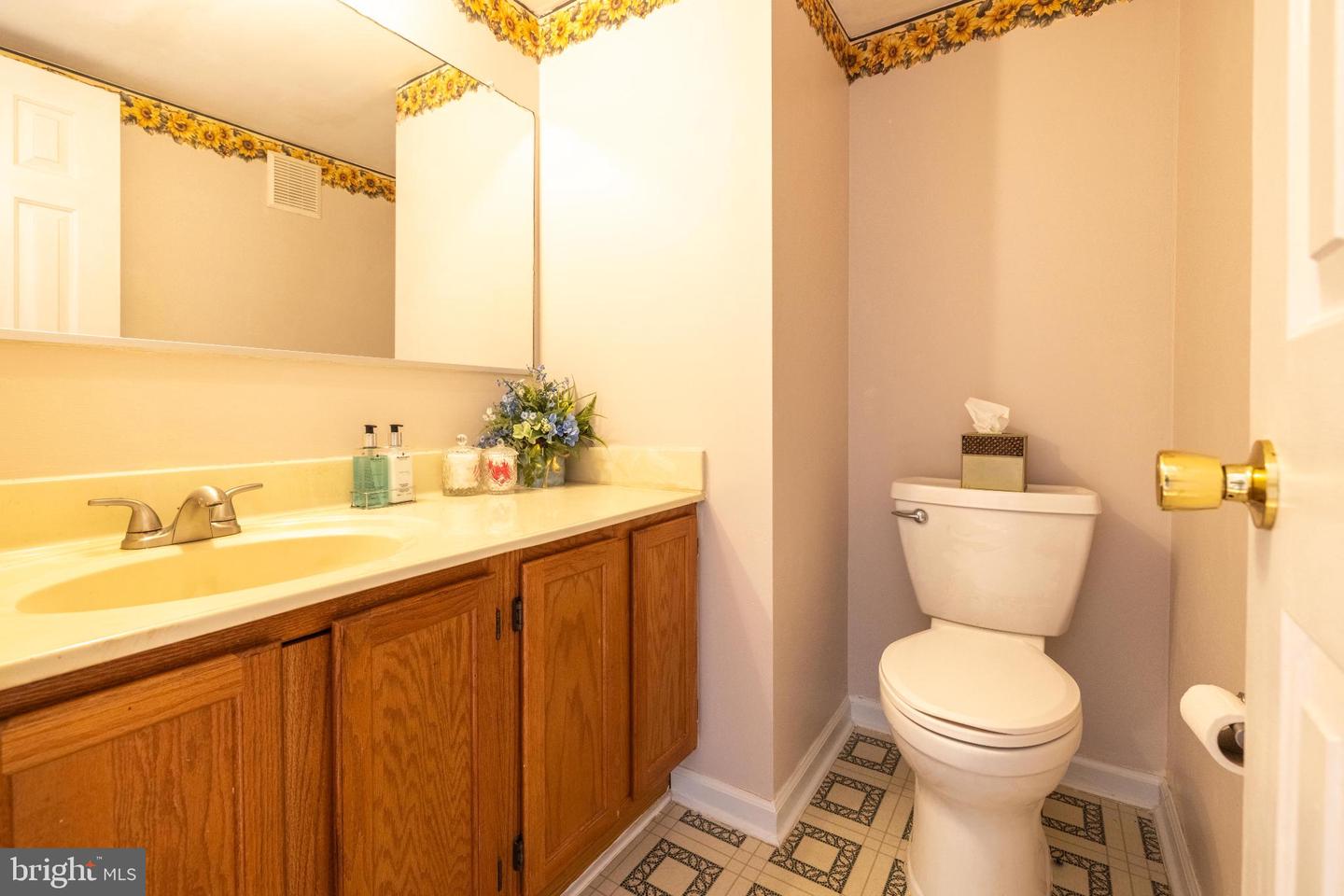 1405 N THOMAS WAY, CULPEPER, Virginia 22701, 3 Bedrooms Bedrooms, 6 Rooms Rooms,2 BathroomsBathrooms,Residential,For sale,1405 N THOMAS WAY,VACU2011946 MLS # VACU2011946 1405 N THOMAS WAY, CULPEPER, Virginia 22701, 3 Bedrooms Bedrooms, 6 Rooms Rooms,2 BathroomsBathrooms,Residential,For sale,1405 N THOMAS WAY,VACU2011946 MLS # VACU2011946