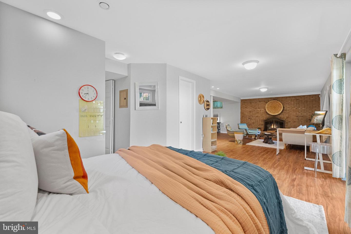 3716 KRYSIA CT, ANNANDALE, Virginia 22003, 4 Bedrooms Bedrooms, 13 Rooms Rooms,3 BathroomsBathrooms,Residential,For sale,3716 KRYSIA CT,VAFX2276684 MLS # VAFX2276684 3716 KRYSIA CT, ANNANDALE, Virginia 22003, 4 Bedrooms Bedrooms, 13 Rooms Rooms,3 BathroomsBathrooms,Residential,For sale,3716 KRYSIA CT,VAFX2276684 MLS # VAFX2276684