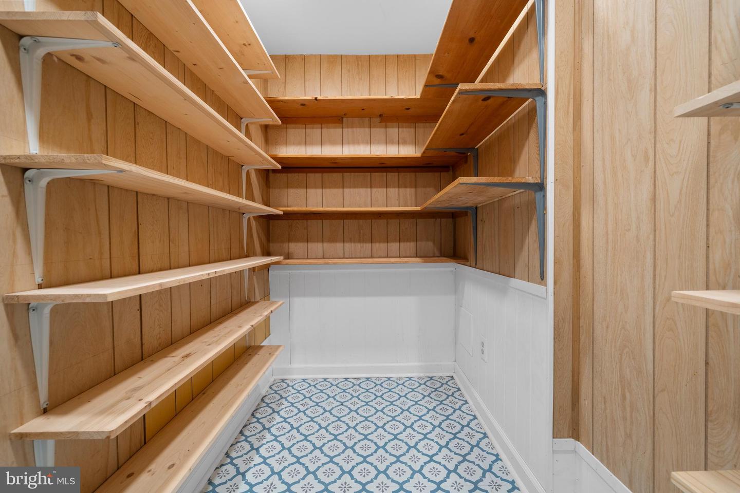 3716 KRYSIA CT, ANNANDALE, Virginia 22003, 4 Bedrooms Bedrooms, 13 Rooms Rooms,3 BathroomsBathrooms,Residential,For sale,3716 KRYSIA CT,VAFX2276684 MLS # VAFX2276684 3716 KRYSIA CT, ANNANDALE, Virginia 22003, 4 Bedrooms Bedrooms, 13 Rooms Rooms,3 BathroomsBathrooms,Residential,For sale,3716 KRYSIA CT,VAFX2276684 MLS # VAFX2276684