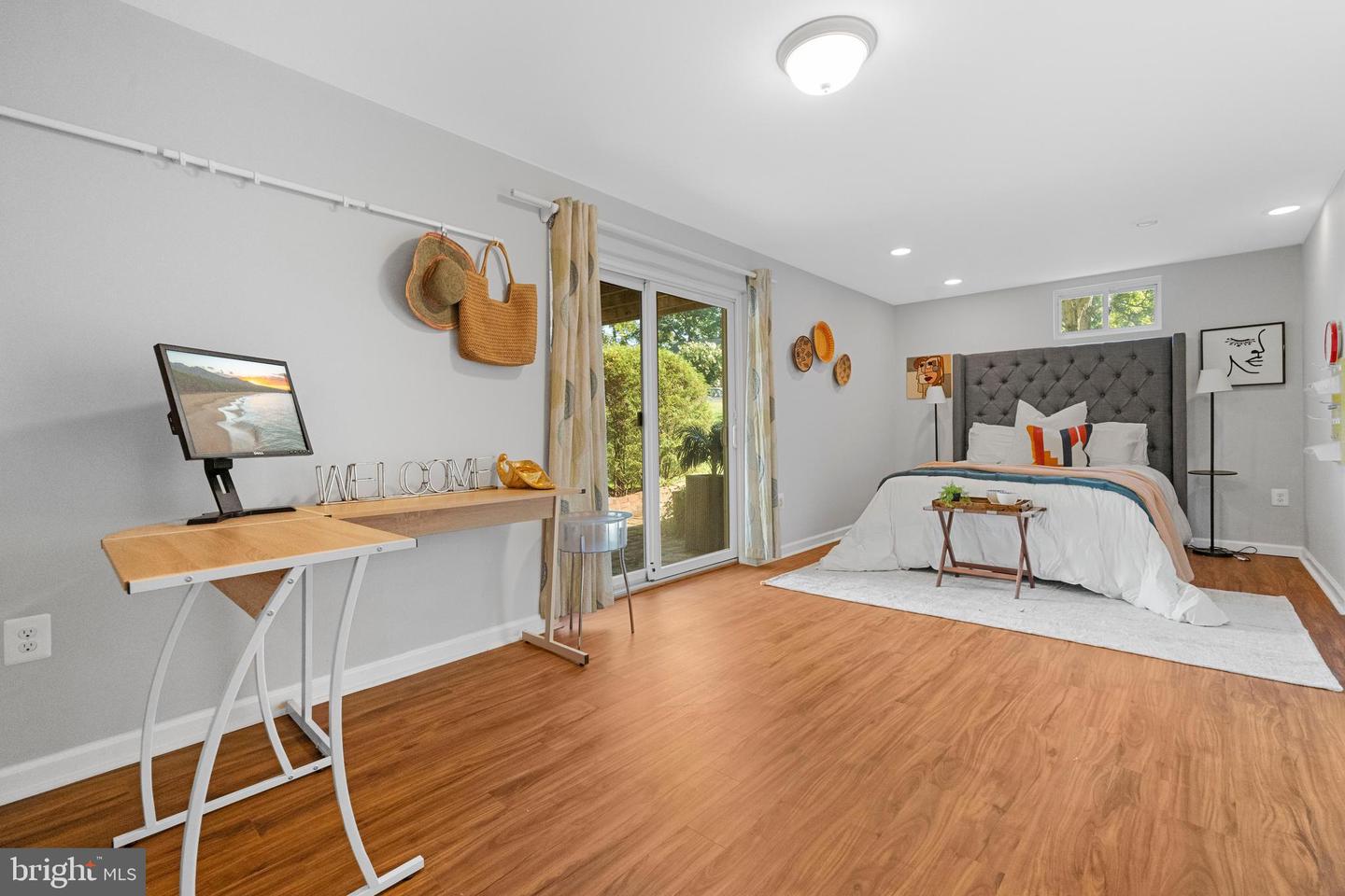 3716 KRYSIA CT, ANNANDALE, Virginia 22003, 4 Bedrooms Bedrooms, 13 Rooms Rooms,3 BathroomsBathrooms,Residential,For sale,3716 KRYSIA CT,VAFX2276684 MLS # VAFX2276684 3716 KRYSIA CT, ANNANDALE, Virginia 22003, 4 Bedrooms Bedrooms, 13 Rooms Rooms,3 BathroomsBathrooms,Residential,For sale,3716 KRYSIA CT,VAFX2276684 MLS # VAFX2276684