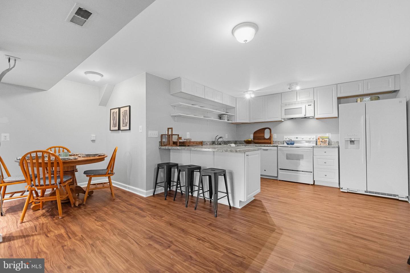 3716 KRYSIA CT, ANNANDALE, Virginia 22003, 4 Bedrooms Bedrooms, 13 Rooms Rooms,3 BathroomsBathrooms,Residential,For sale,3716 KRYSIA CT,VAFX2276684 MLS # VAFX2276684 3716 KRYSIA CT, ANNANDALE, Virginia 22003, 4 Bedrooms Bedrooms, 13 Rooms Rooms,3 BathroomsBathrooms,Residential,For sale,3716 KRYSIA CT,VAFX2276684 MLS # VAFX2276684