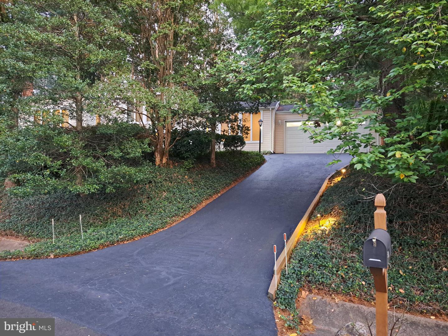 10929 HOWLAND DR, RESTON, Virginia 20191, 3 Bedrooms Bedrooms, ,3 BathroomsBathrooms,Residential,For sale,10929 HOWLAND DR,VAFX2276736 MLS # VAFX2276736 10929 HOWLAND DR, RESTON, Virginia 20191, 3 Bedrooms Bedrooms, ,3 BathroomsBathrooms,Residential,For sale,10929 HOWLAND DR,VAFX2276736 MLS # VAFX2276736