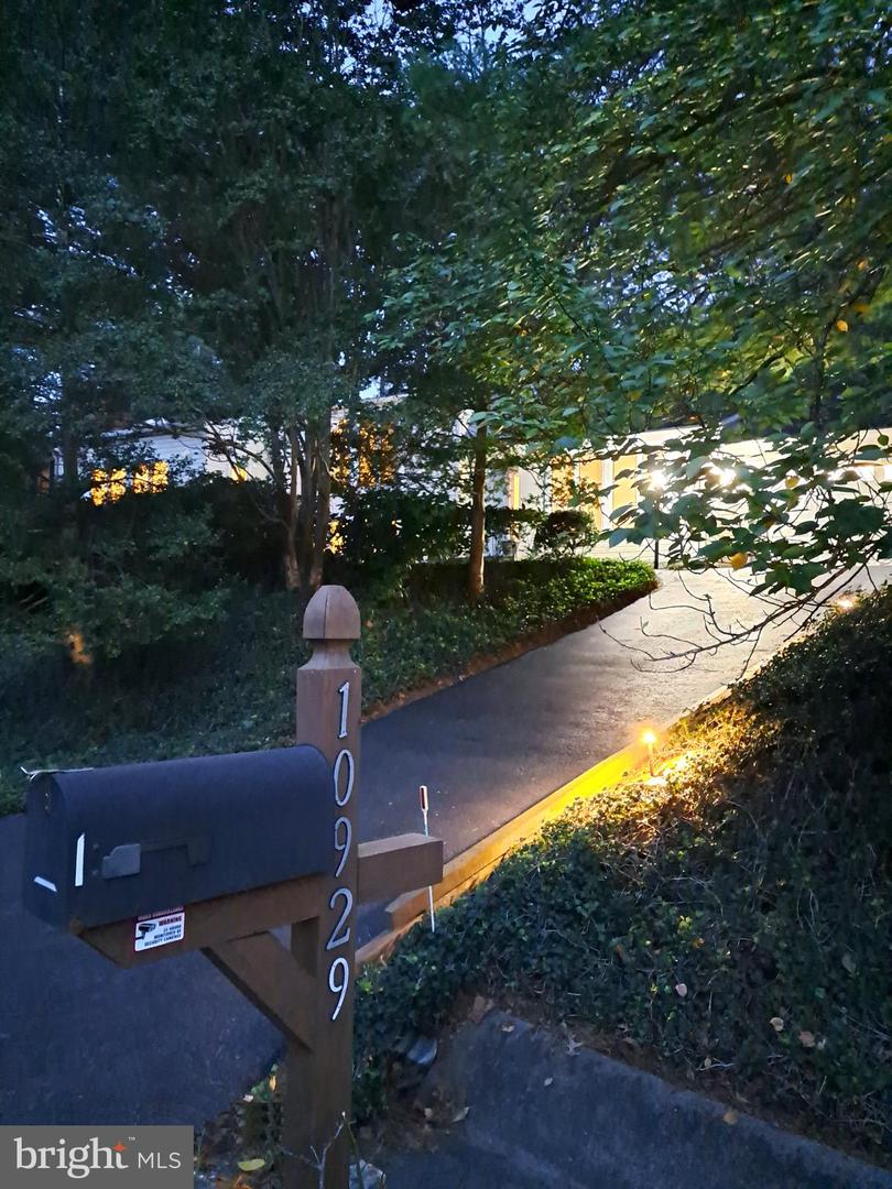 10929 HOWLAND DR, RESTON, Virginia 20191, 3 Bedrooms Bedrooms, ,3 BathroomsBathrooms,Residential,For sale,10929 HOWLAND DR,VAFX2276736 MLS # VAFX2276736 10929 HOWLAND DR, RESTON, Virginia 20191, 3 Bedrooms Bedrooms, ,3 BathroomsBathrooms,Residential,For sale,10929 HOWLAND DR,VAFX2276736 MLS # VAFX2276736