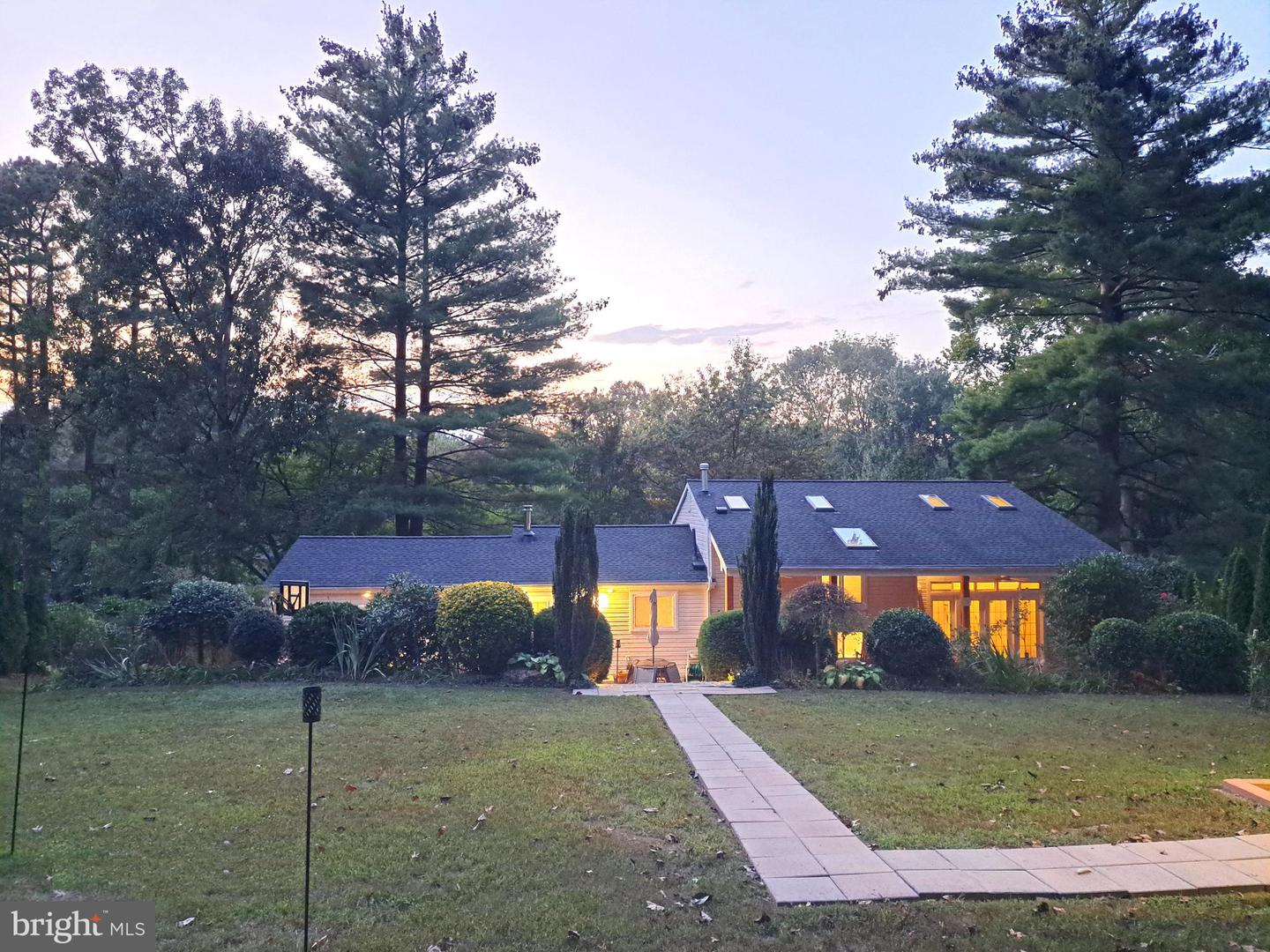 10929 HOWLAND DR, RESTON, Virginia 20191, 3 Bedrooms Bedrooms, ,3 BathroomsBathrooms,Residential,For sale,10929 HOWLAND DR,VAFX2276736 MLS # VAFX2276736 10929 HOWLAND DR, RESTON, Virginia 20191, 3 Bedrooms Bedrooms, ,3 BathroomsBathrooms,Residential,For sale,10929 HOWLAND DR,VAFX2276736 MLS # VAFX2276736