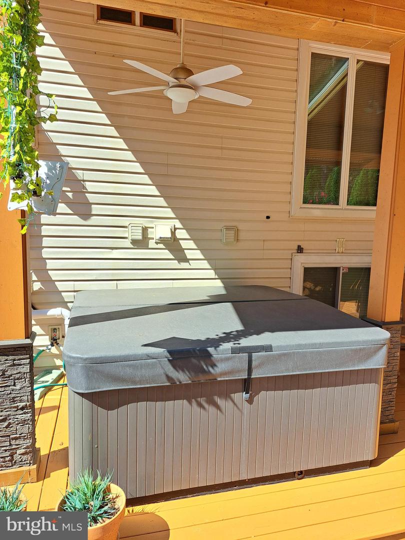 10929 HOWLAND DR, RESTON, Virginia 20191, 3 Bedrooms Bedrooms, ,3 BathroomsBathrooms,Residential,For sale,10929 HOWLAND DR,VAFX2276736 MLS # VAFX2276736 10929 HOWLAND DR, RESTON, Virginia 20191, 3 Bedrooms Bedrooms, ,3 BathroomsBathrooms,Residential,For sale,10929 HOWLAND DR,VAFX2276736 MLS # VAFX2276736