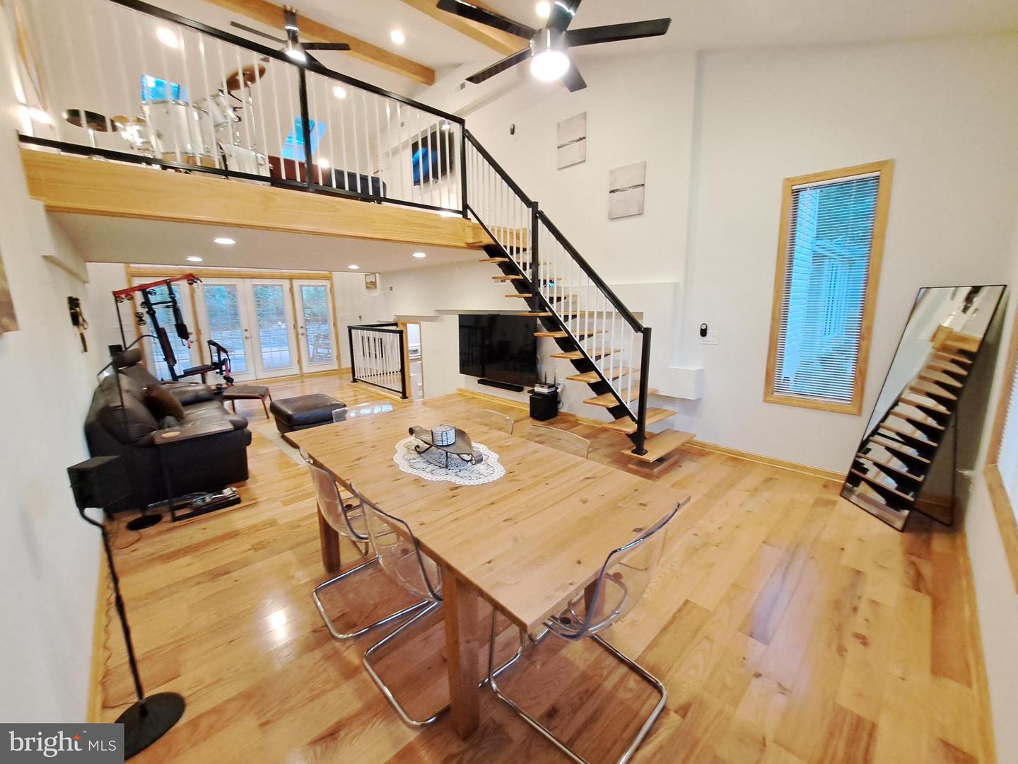 10929 HOWLAND DR, RESTON, Virginia 20191, 3 Bedrooms Bedrooms, ,3 BathroomsBathrooms,Residential,For sale,10929 HOWLAND DR,VAFX2276736 MLS # VAFX2276736 10929 HOWLAND DR, RESTON, Virginia 20191, 3 Bedrooms Bedrooms, ,3 BathroomsBathrooms,Residential,For sale,10929 HOWLAND DR,VAFX2276736 MLS # VAFX2276736