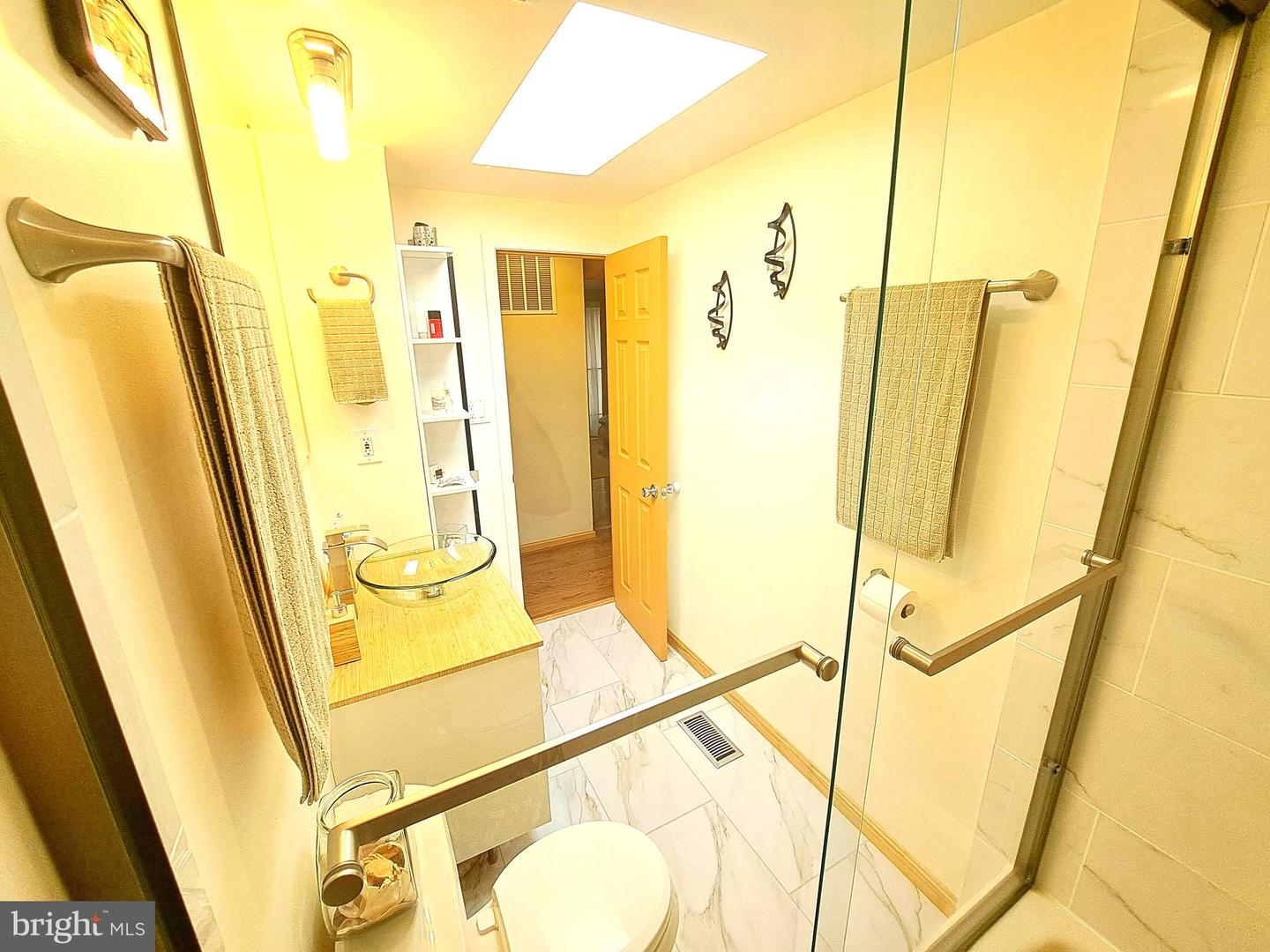 10929 HOWLAND DR, RESTON, Virginia 20191, 3 Bedrooms Bedrooms, ,3 BathroomsBathrooms,Residential,For sale,10929 HOWLAND DR,VAFX2276736 MLS # VAFX2276736 10929 HOWLAND DR, RESTON, Virginia 20191, 3 Bedrooms Bedrooms, ,3 BathroomsBathrooms,Residential,For sale,10929 HOWLAND DR,VAFX2276736 MLS # VAFX2276736