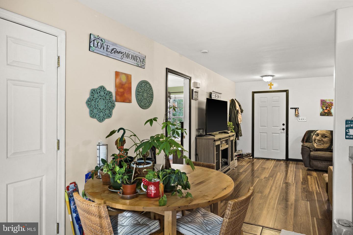 209 NORFOLK DR, RUTHER GLEN, Virginia 22546, 3 Bedrooms Bedrooms, ,2 BathroomsBathrooms,Residential,For sale,209 NORFOLK DR,VACV2009062 MLS # VACV2009062 209 NORFOLK DR, RUTHER GLEN, Virginia 22546, 3 Bedrooms Bedrooms, ,2 BathroomsBathrooms,Residential,For sale,209 NORFOLK DR,VACV2009062 MLS # VACV2009062