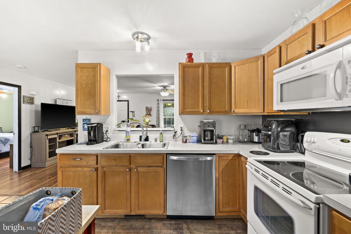 209 NORFOLK DR, RUTHER GLEN, Virginia 22546, 3 Bedrooms Bedrooms, ,2 BathroomsBathrooms,Residential,For sale,209 NORFOLK DR,VACV2009062 MLS # VACV2009062 209 NORFOLK DR, RUTHER GLEN, Virginia 22546, 3 Bedrooms Bedrooms, ,2 BathroomsBathrooms,Residential,For sale,209 NORFOLK DR,VACV2009062 MLS # VACV2009062