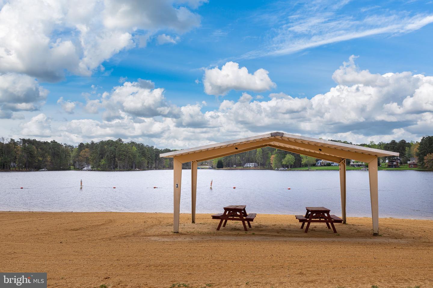 209 NORFOLK DR, RUTHER GLEN, Virginia 22546, 3 Bedrooms Bedrooms, ,2 BathroomsBathrooms,Residential,For sale,209 NORFOLK DR,VACV2009062 MLS # VACV2009062 209 NORFOLK DR, RUTHER GLEN, Virginia 22546, 3 Bedrooms Bedrooms, ,2 BathroomsBathrooms,Residential,For sale,209 NORFOLK DR,VACV2009062 MLS # VACV2009062