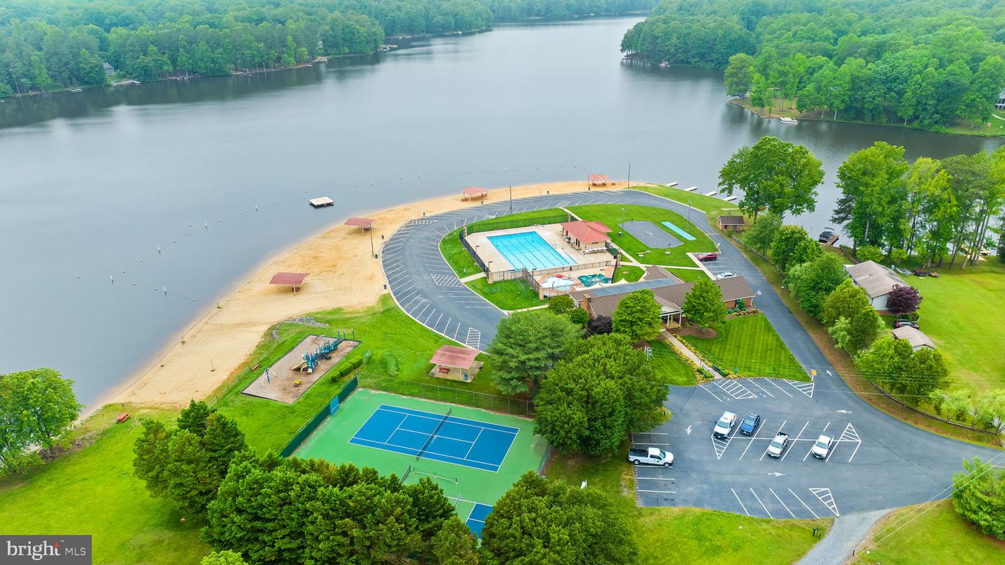 209 NORFOLK DR, RUTHER GLEN, Virginia 22546, 3 Bedrooms Bedrooms, ,2 BathroomsBathrooms,Residential,For sale,209 NORFOLK DR,VACV2009062 MLS # VACV2009062 209 NORFOLK DR, RUTHER GLEN, Virginia 22546, 3 Bedrooms Bedrooms, ,2 BathroomsBathrooms,Residential,For sale,209 NORFOLK DR,VACV2009062 MLS # VACV2009062